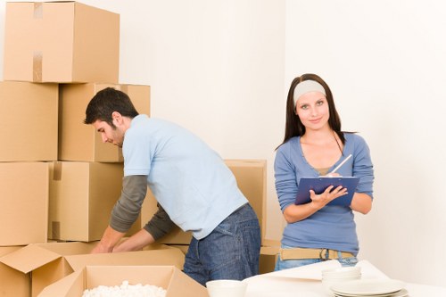 Packed moving truck suitable for a London house or flat move